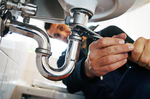 Best Shower Repair Services  in Neenah, WI